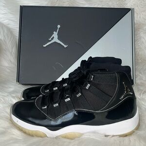 AIR JORDAN 11 RETRO 🖤🤍